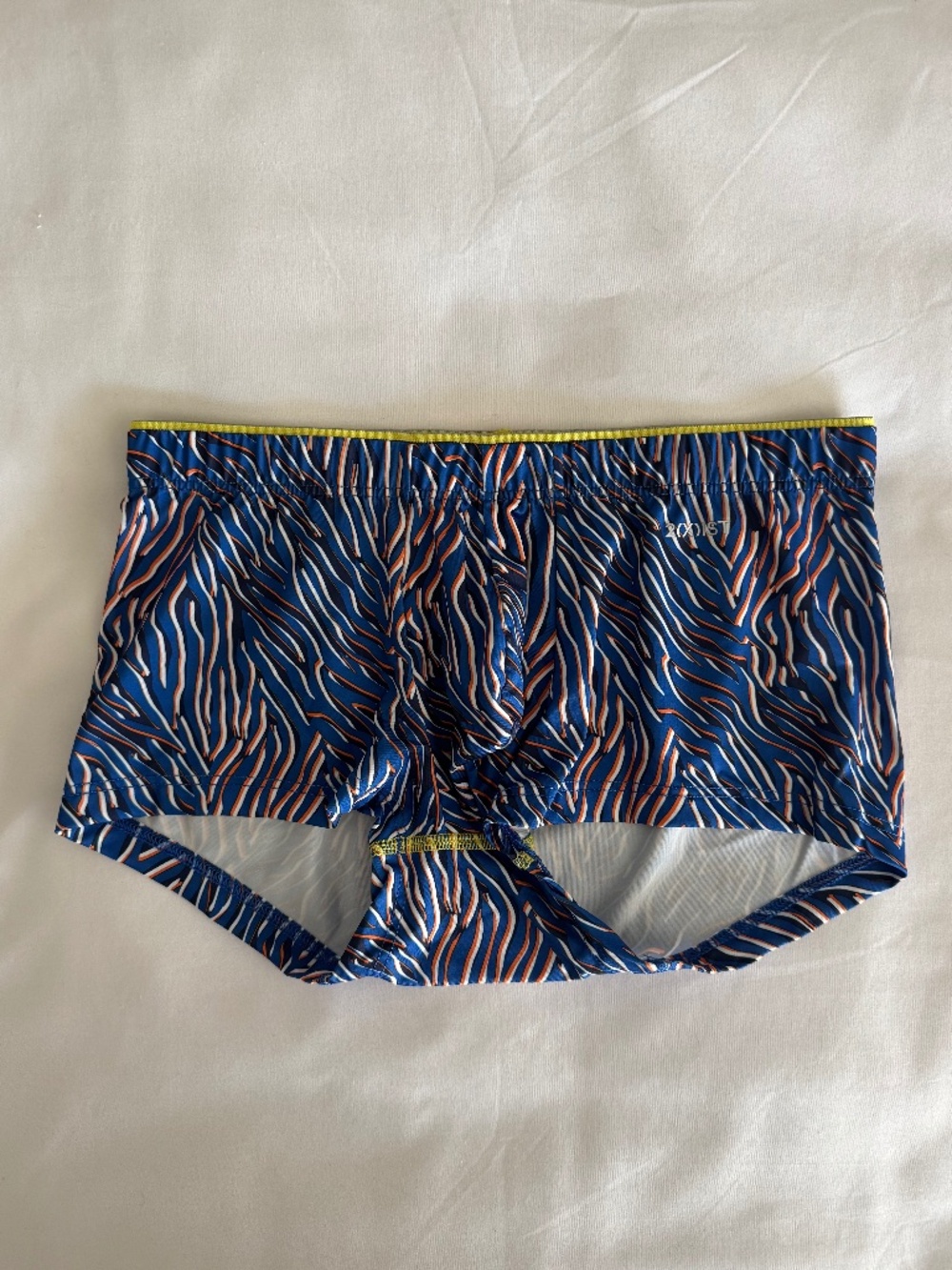 2(x)ist Sliq Micro Trunk - NWT - Size Small